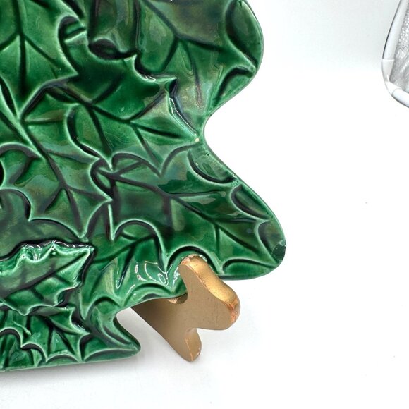 Ceramic Christmas Tree-Shaped Decor With Holly & Berries Design Green & Gold Fin - Picture 4 of 13